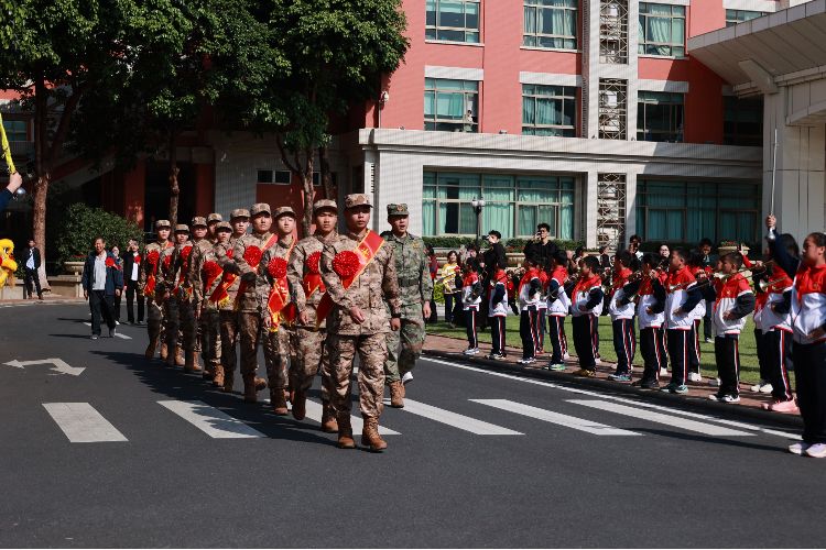 共赴“軍旅之約”，中山多個鎮(zhèn)街歡送新兵入伍