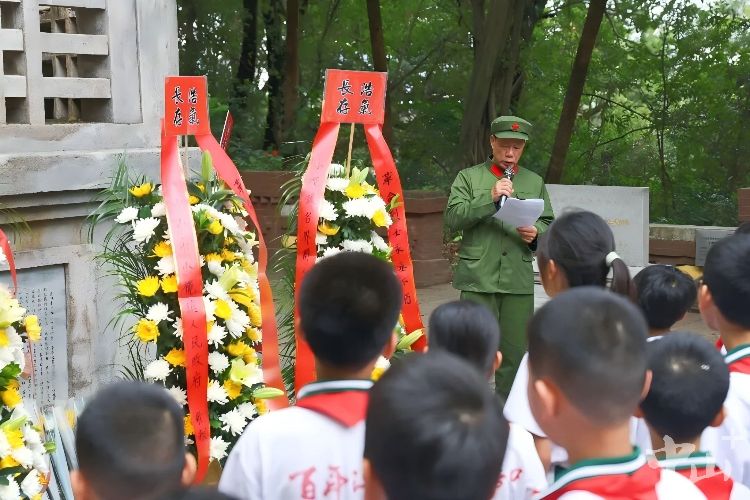 云端獻花、主題宣講……中山開展形式多樣的清明祭英烈活動